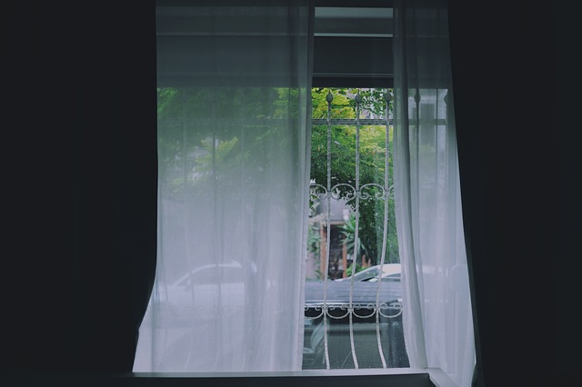 okno v domácnosti